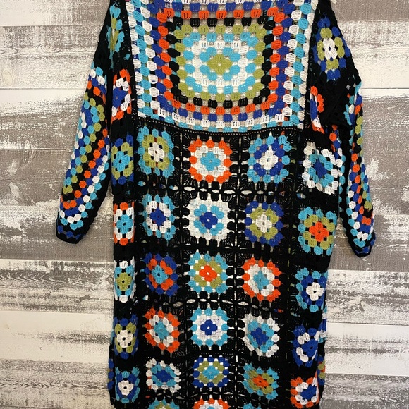 POL Granny Square Crochet - Picture 10 of 10